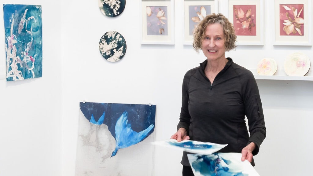 Artist Ann Holsberry in studio. Artist Ann Holsberry in studio.